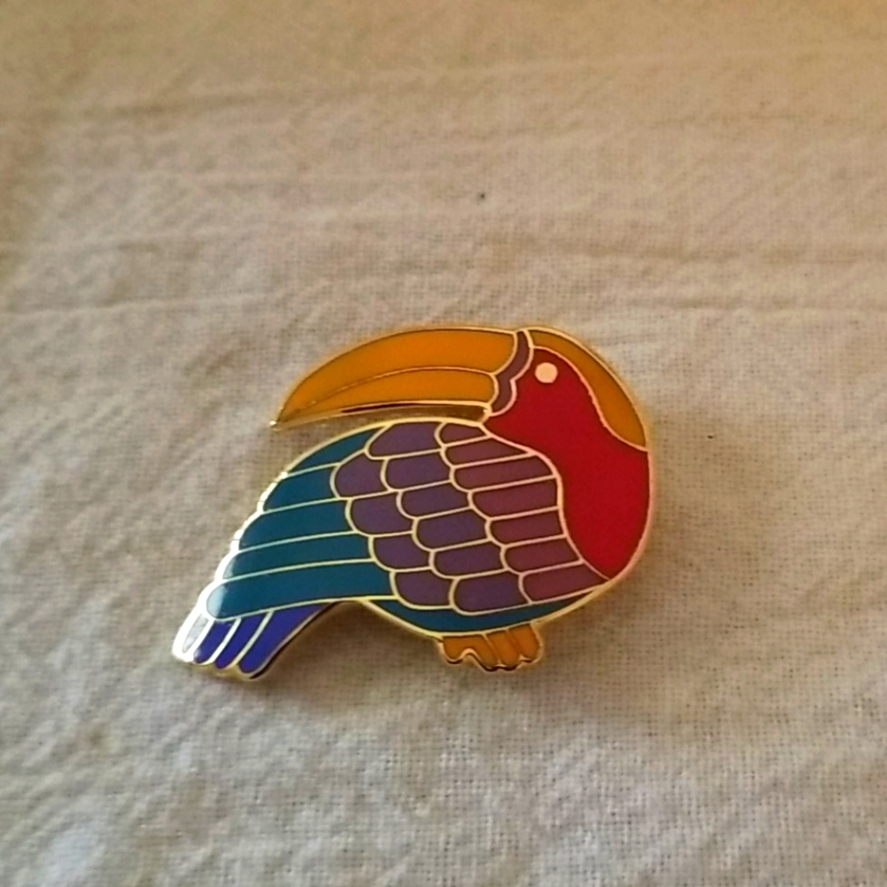 Pin Can Be NecklaceToo